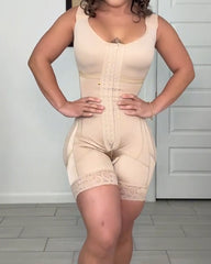 Women's Tummy Tuck and Hip Lift Postoperative Recovery Shapewear