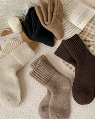 5-Pack Warm Thick Knit Soft Casual Mid-Tube Plush Socks